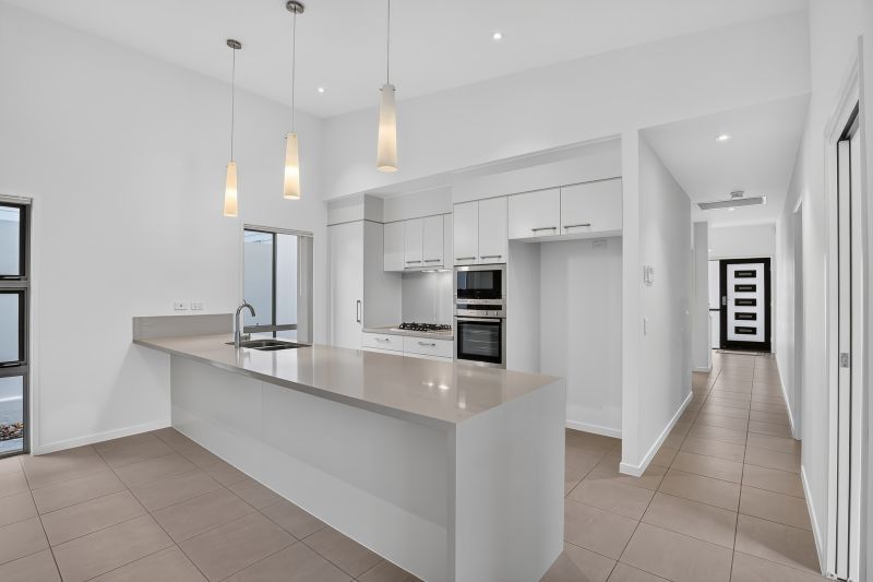 Site 33 - Established Sea Crest I