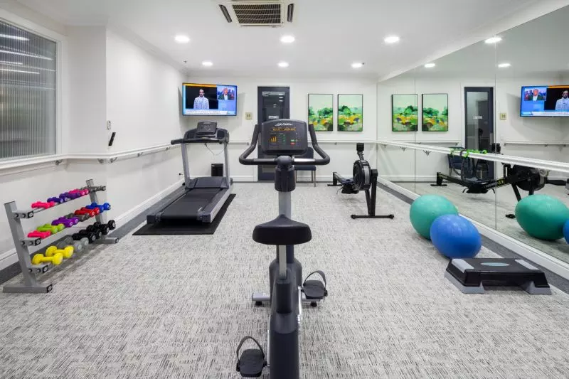 One-bedroom apartment with a large double balcony