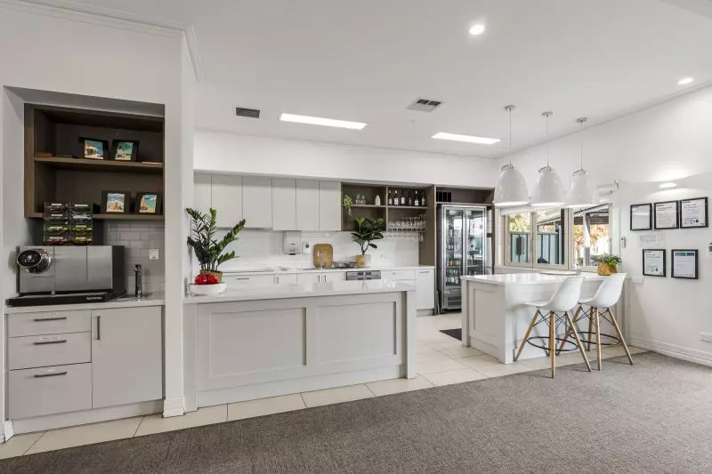 Fully Renovated Light filled 2-Bedroom Unit