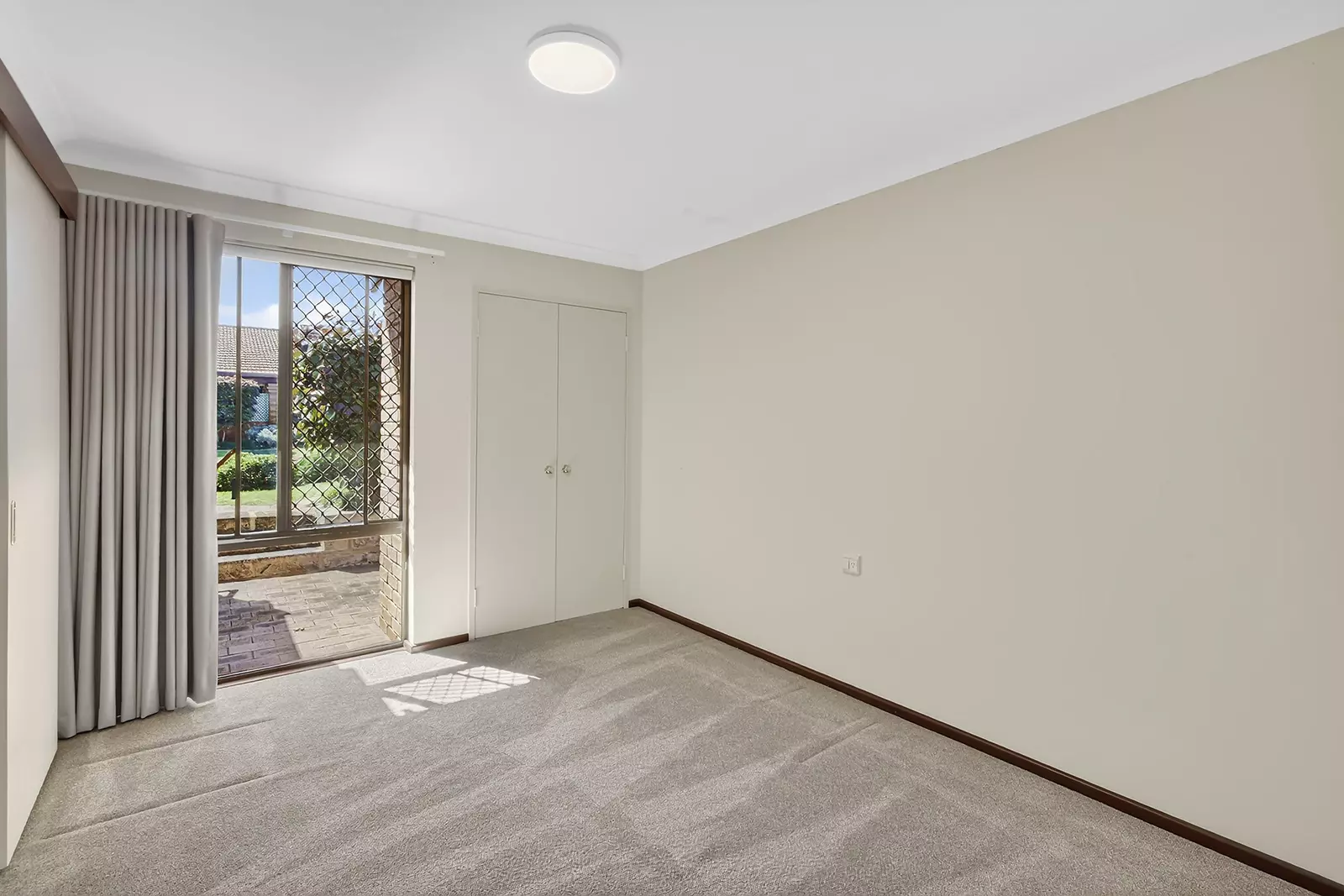 Well appointed villa close to amenities