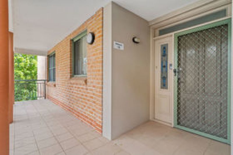 North-facing ground level unit set in enviable park-like surrounds