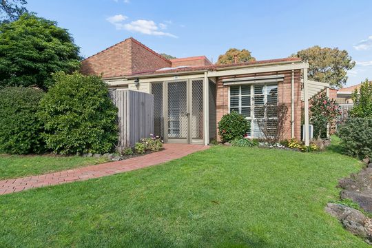 Light, Spacious and Ready to Love - Unit 20 Fiddlers Green
