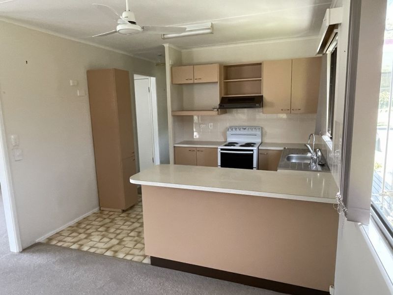 Retie to a new life at the beach!