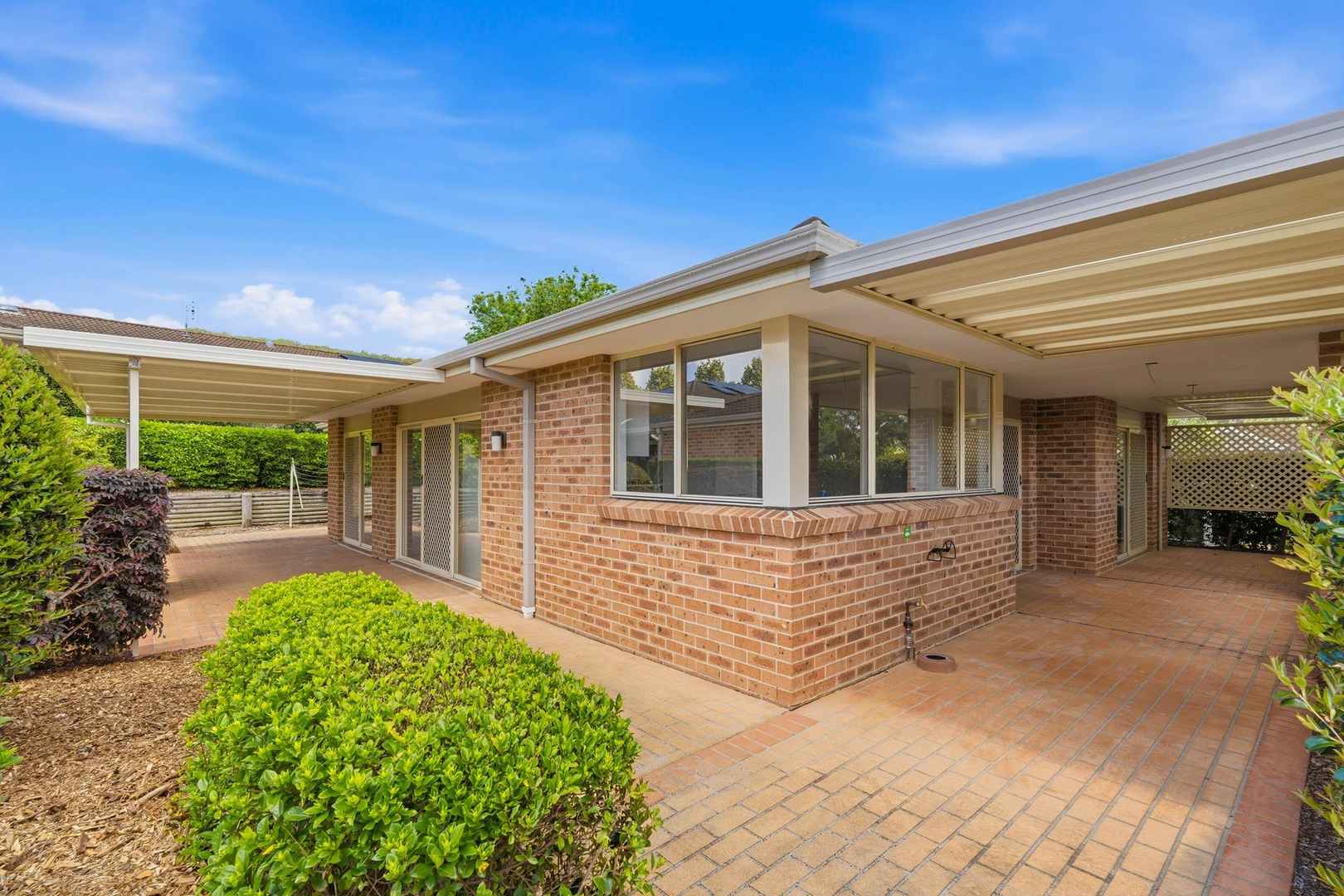 Charming, Private and Unique Free-Standing Villa