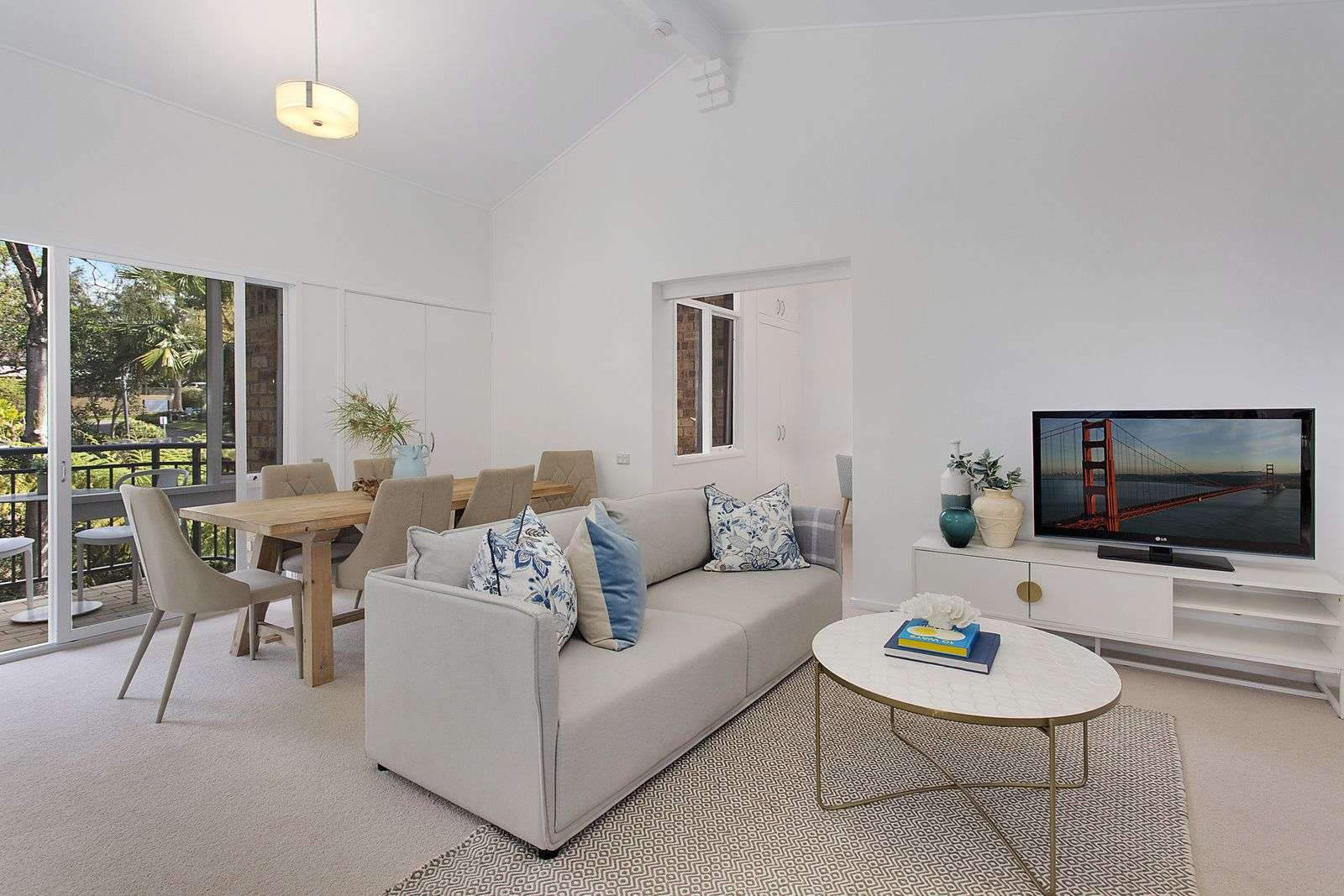 299/36-42 Cabbage Tree Road Bayview, NSW 2104