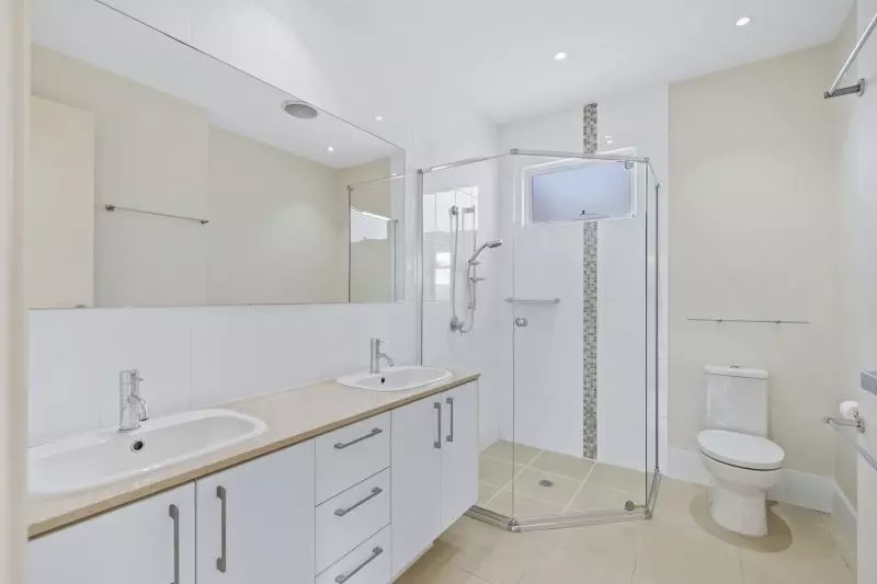 Tranquil Light-filled Lifestyle