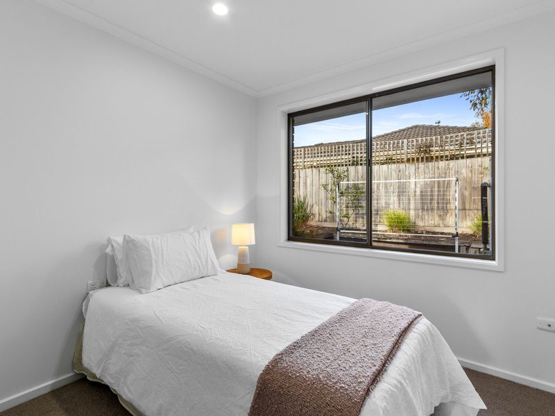 Stylishly Refreshed Unit with Courtyard in Top Location