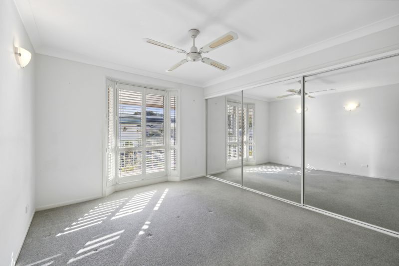 Spacious Home + Stunning Front Deck