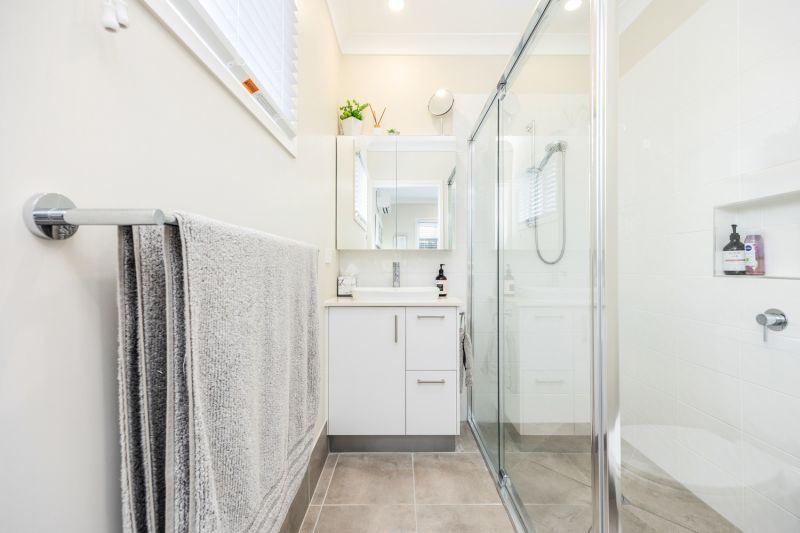 Stylish Corner Home – Extended Private Alfresco