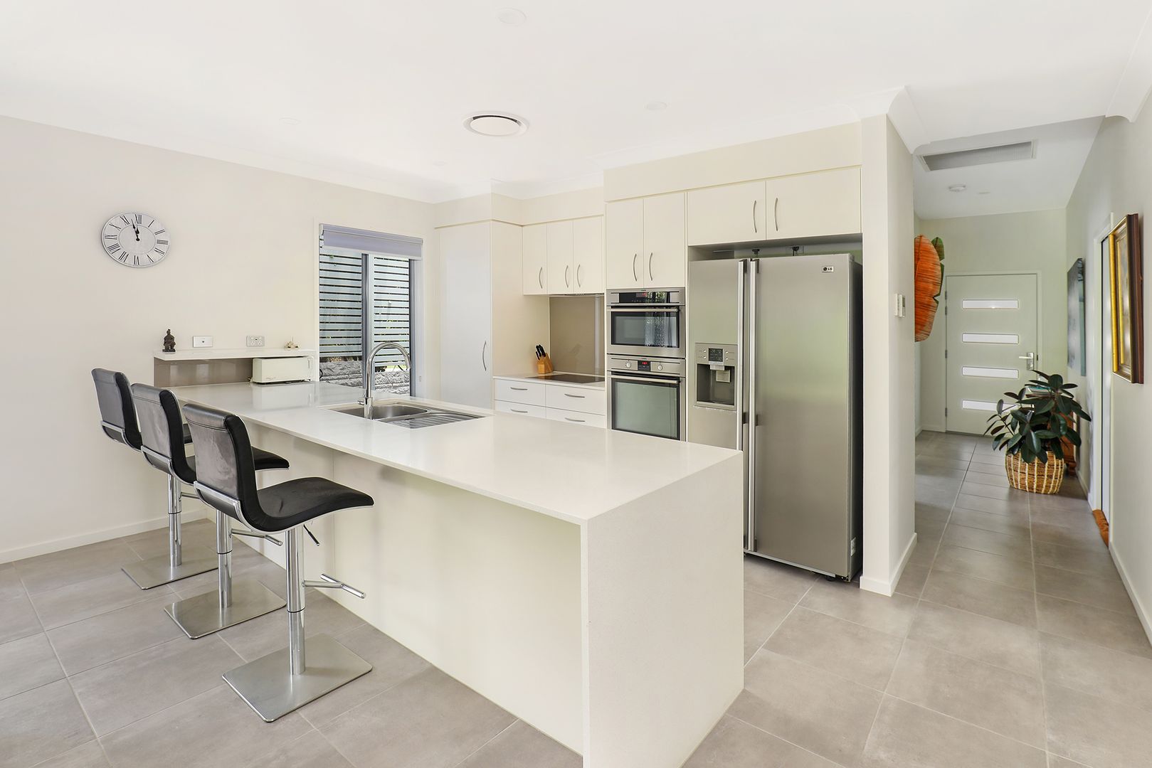 Modern Elegance on a Coveted Corner – Effortless Living Awaits - Villa 94