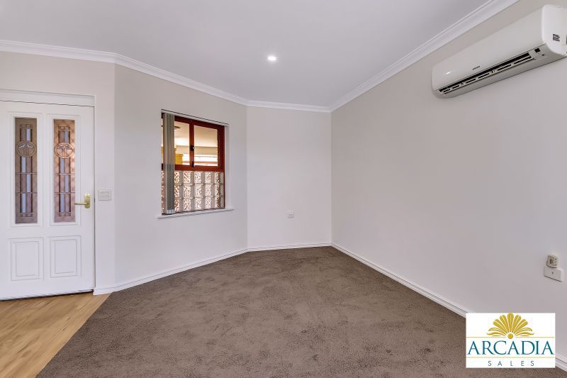 ARCADIA WATERS BICTON - This Apartment is Sure to Impress...