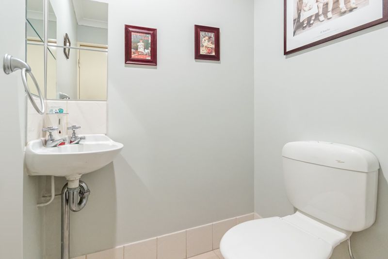 Great Location with Waterway Outlook