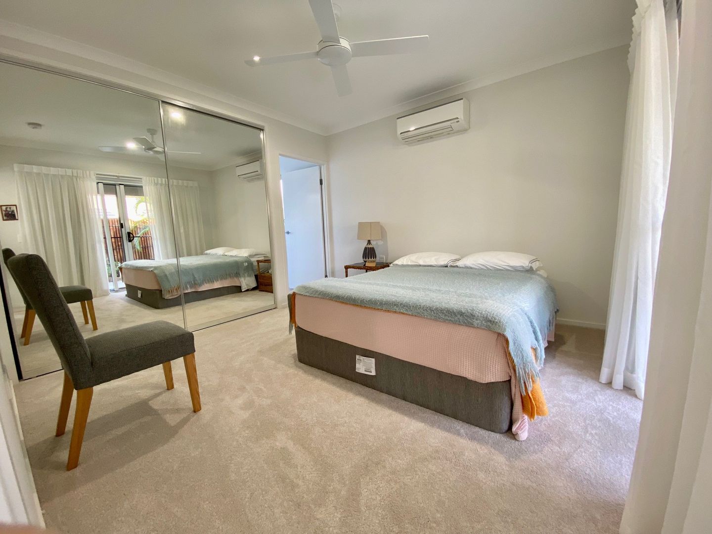 Hibiscus Design - Spacious and Modern