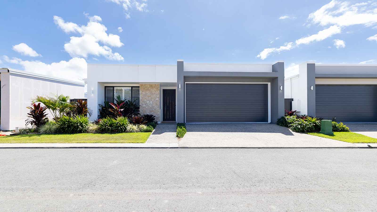 LOT 44 - MOLLYMOOK D4