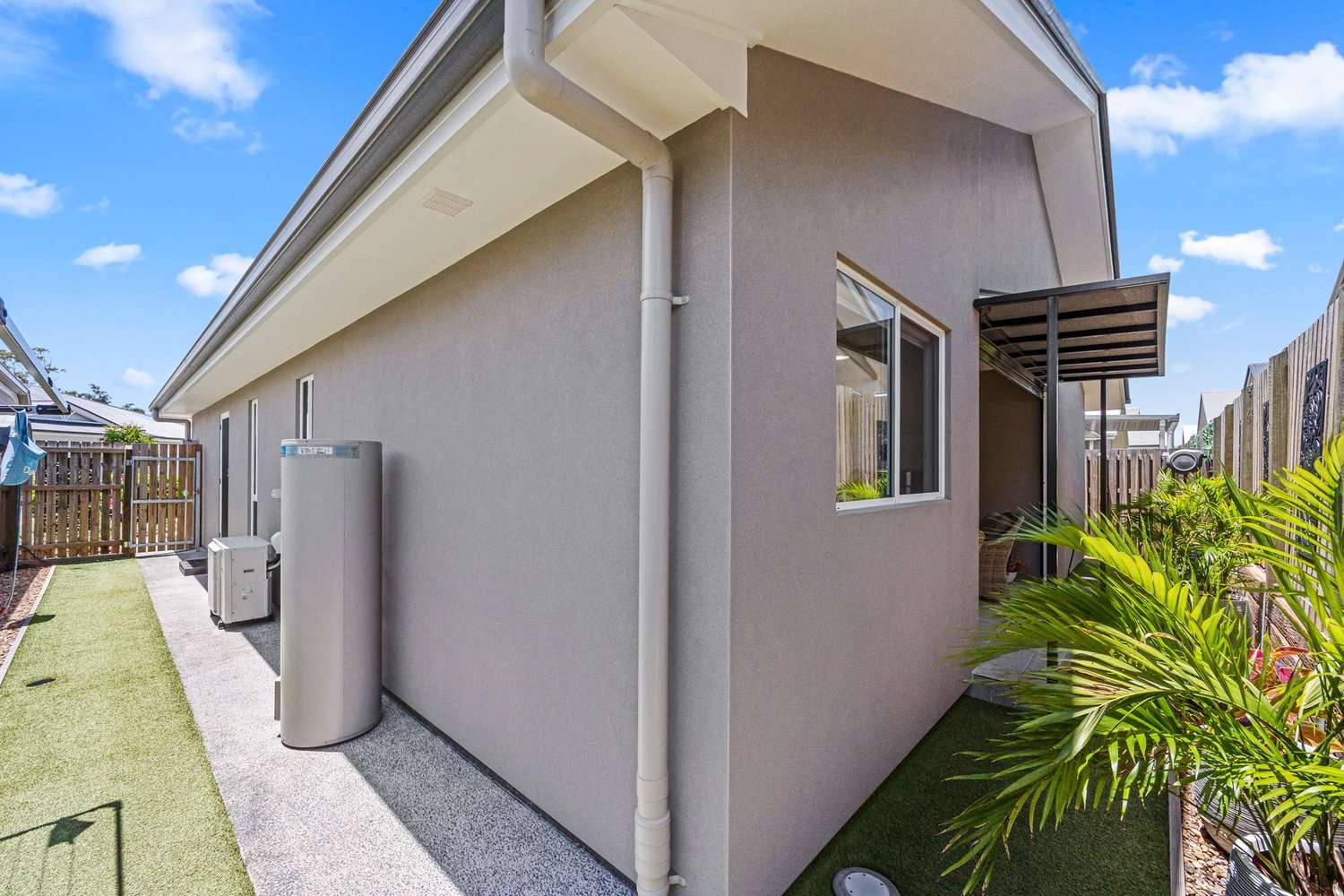 Simplicity, Comfort & Modern Alfresco Living