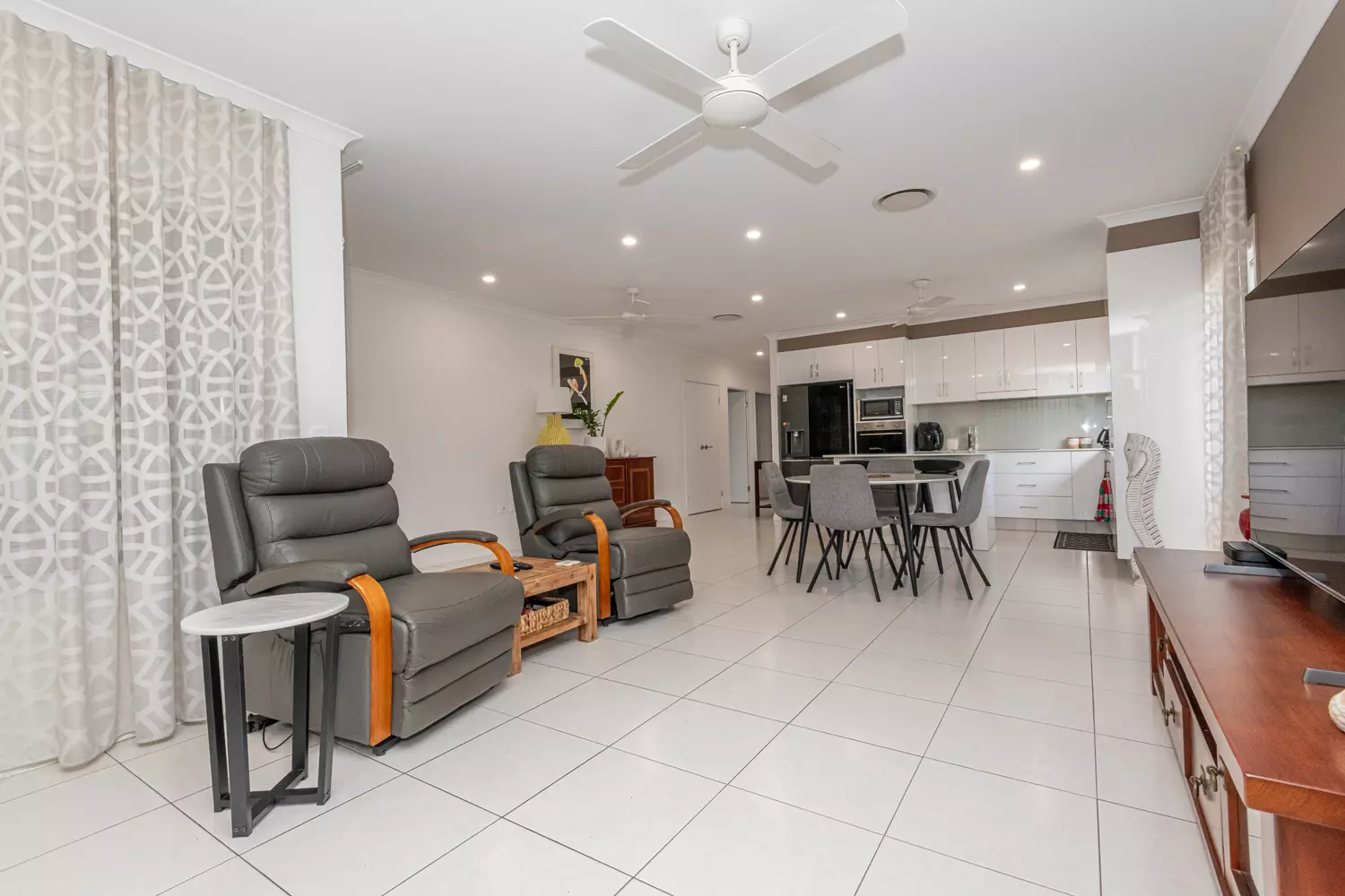 Travel, Relax, Entertain - The Ultimate Over-50’s RV Home 