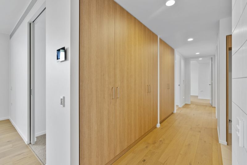 5th floor penthouse views over golf course