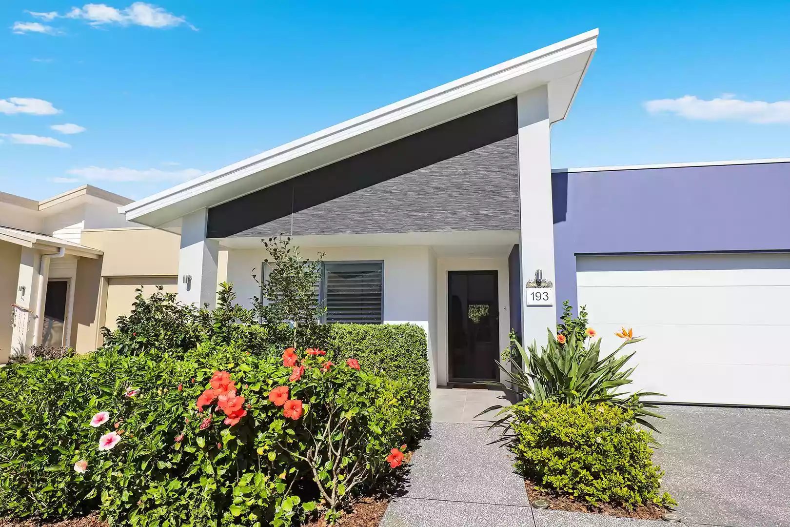 Where Living Is Easy! - Villa 193