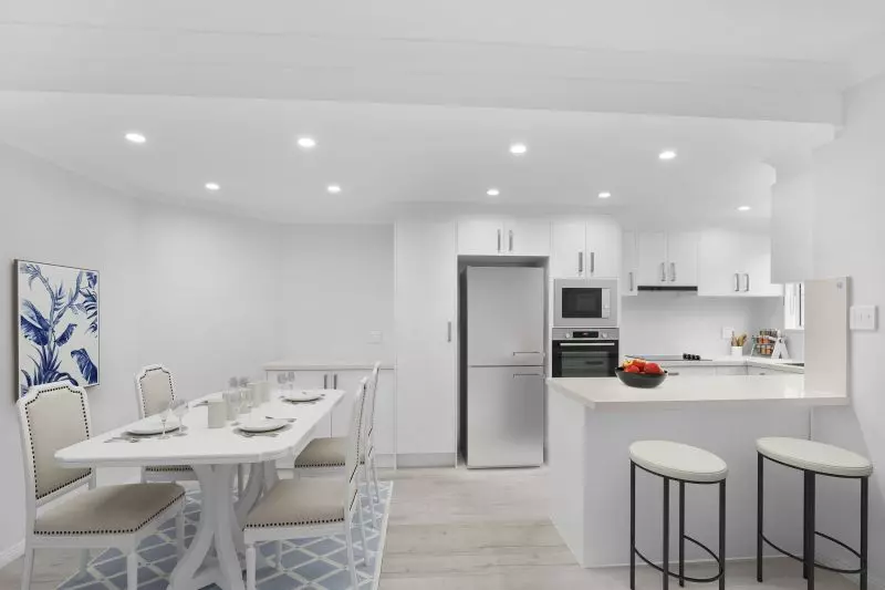 Immaculately maintained 3 bedroom unit with modern look situated in the centre of the village