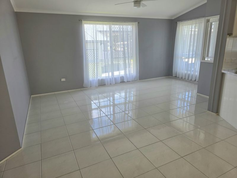 Fresh, Sunny & Immaculate 2-Bedroom