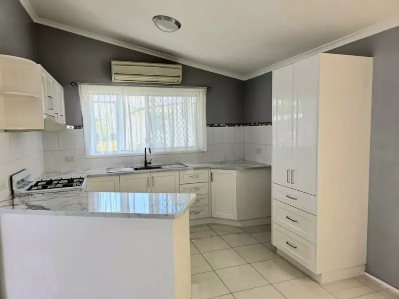 Fresh, Sunny & Immaculate 2-Bedroom