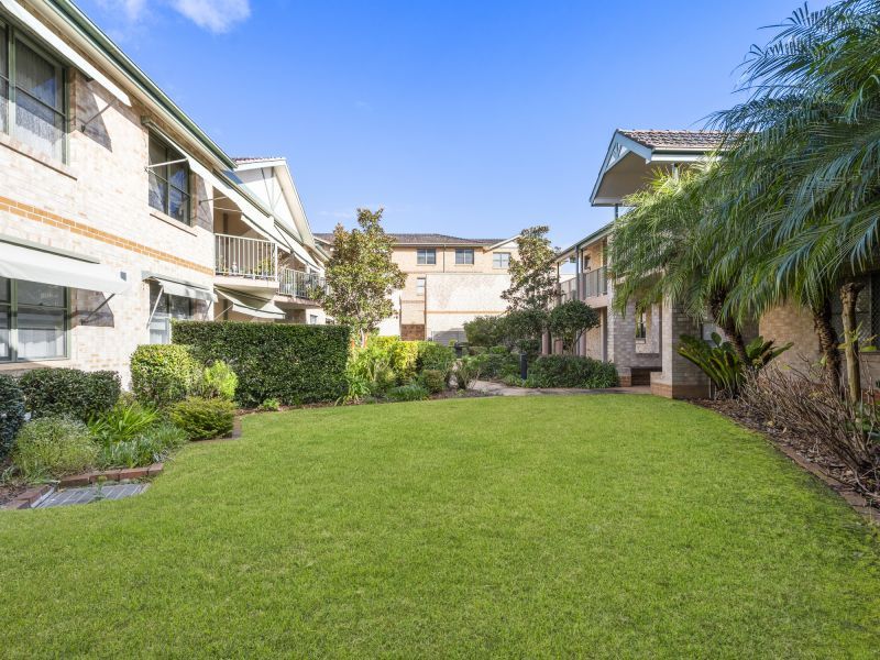 Open plan living with garden outlook