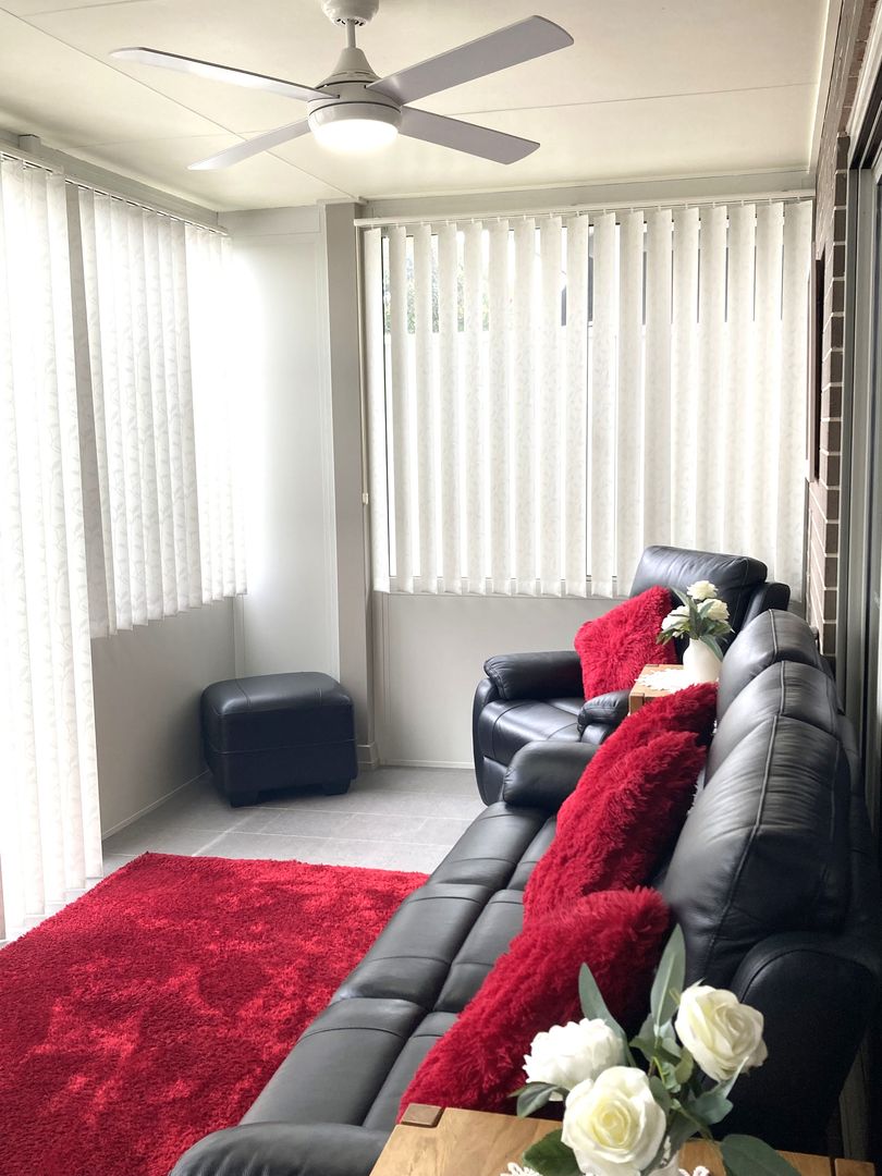 Perfectly balances luxury, comfort, and effortless living 