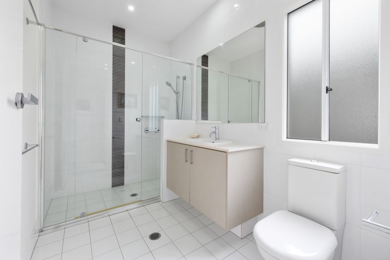 Lush Three Bedroom Corner Hideaway