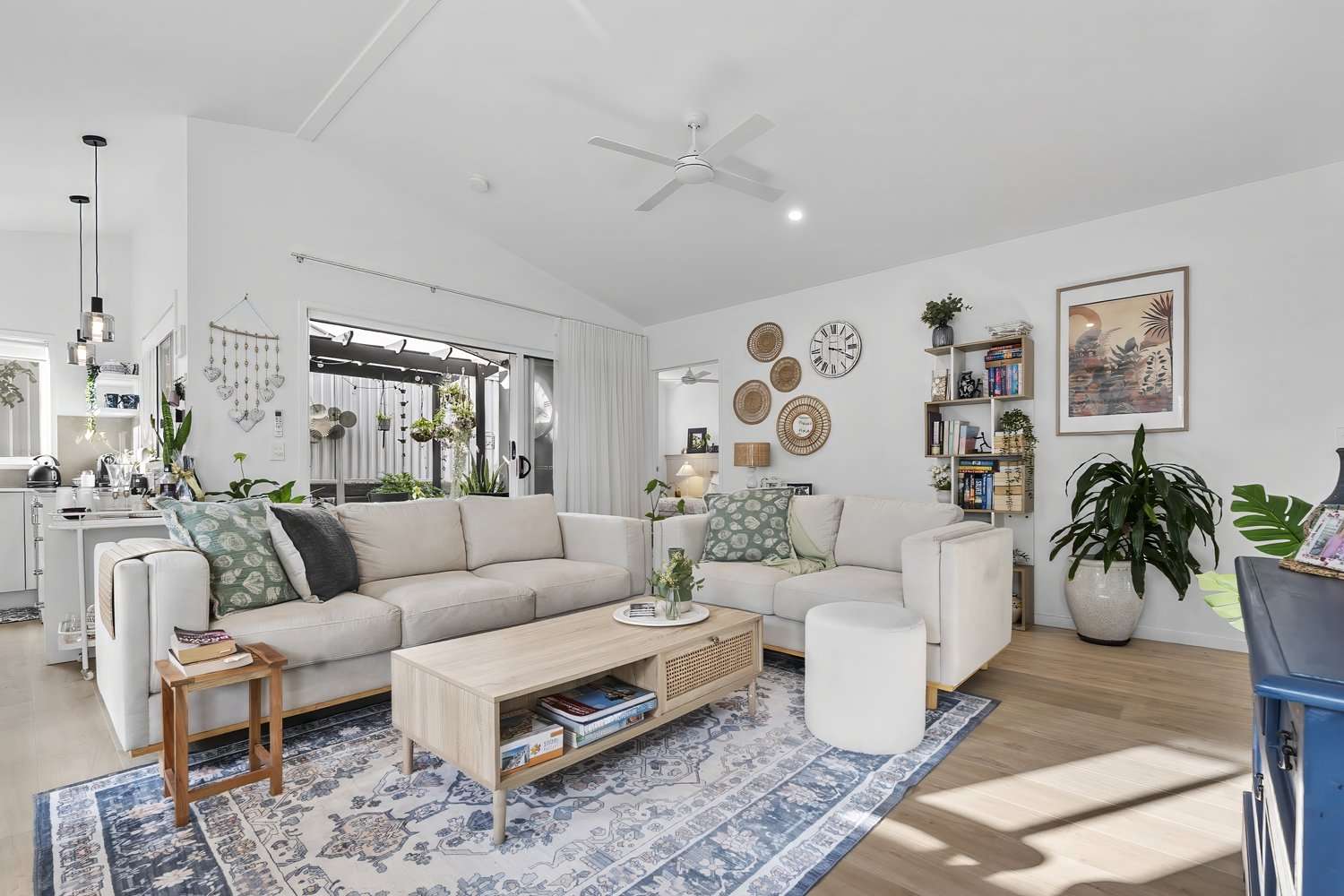 Light, Space and a Private Alfresco Retreat