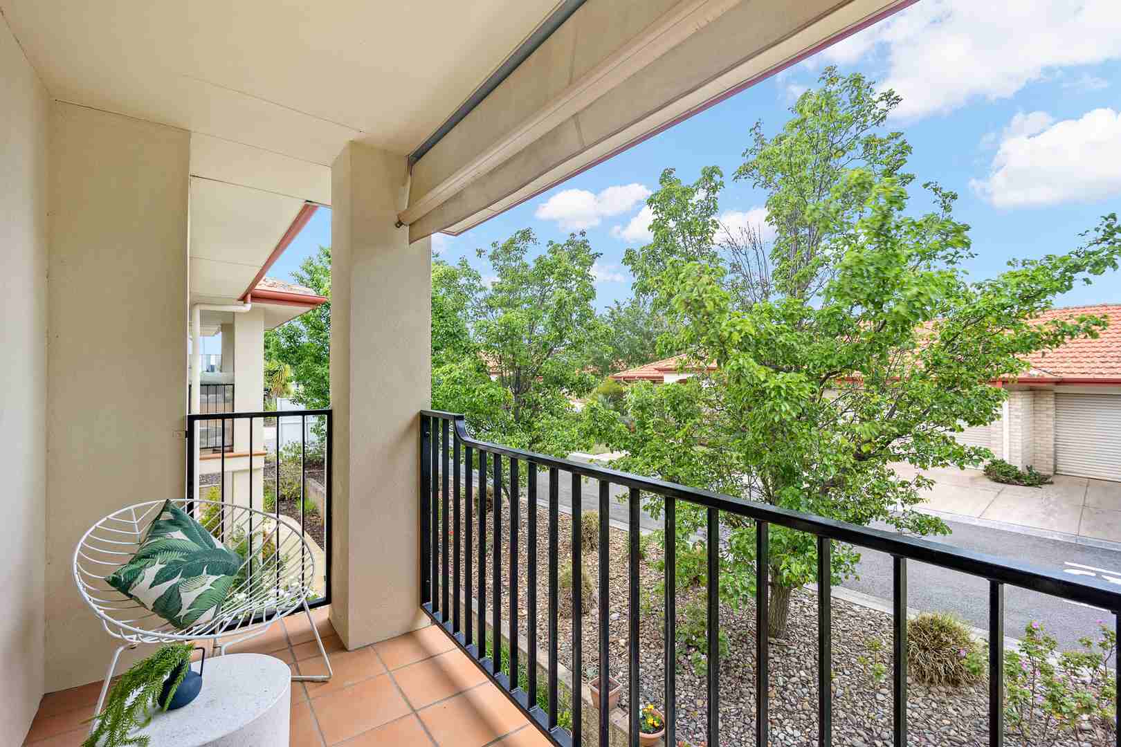 2 Bedroom Beautiful Apartments - Safe, Affordable