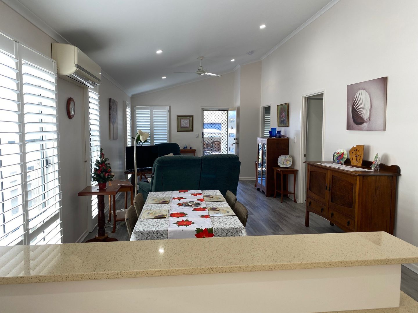 Luxury Resort Living V192