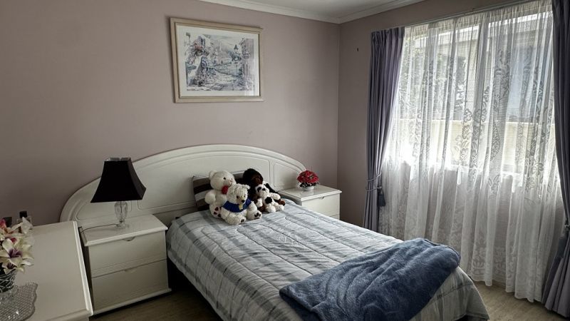 SURPRISE! ANOTHER 3 BEDDER