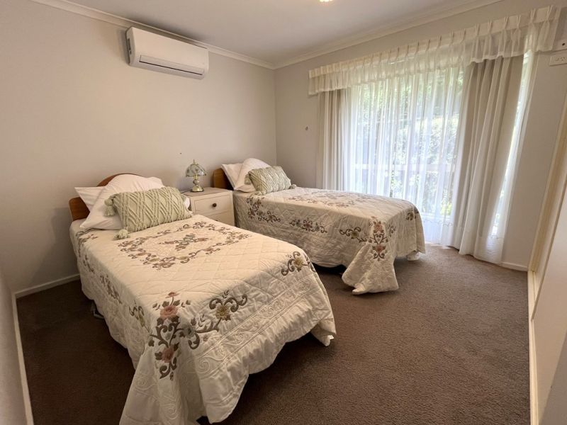 Lovely home - well located