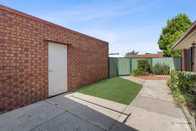 Beautifully Renovated 2-Bedroom Unit - Retirement Living