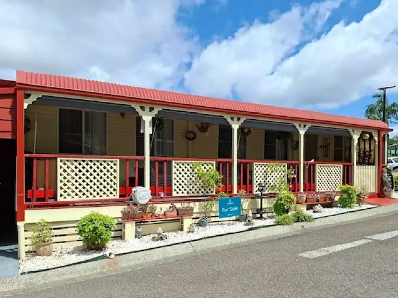 Coastal Gem with effortless living.