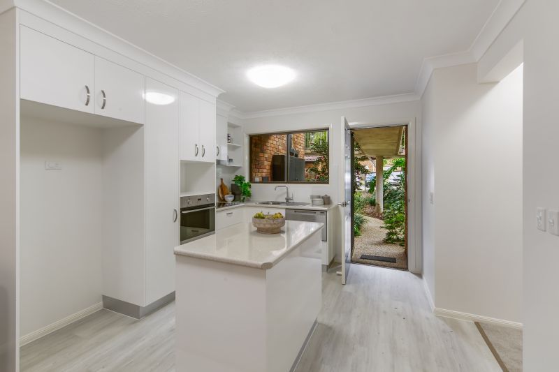 Currently under refurbishment - one-bedroom plus study