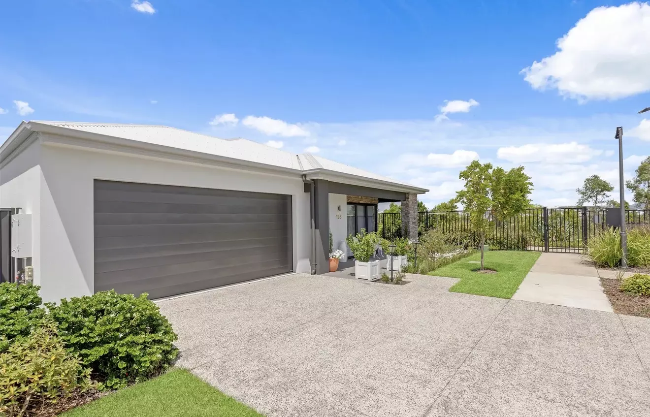 Halcyon Nirimba Luxury Lifestyle Resort - home 193  "Whitehaven"