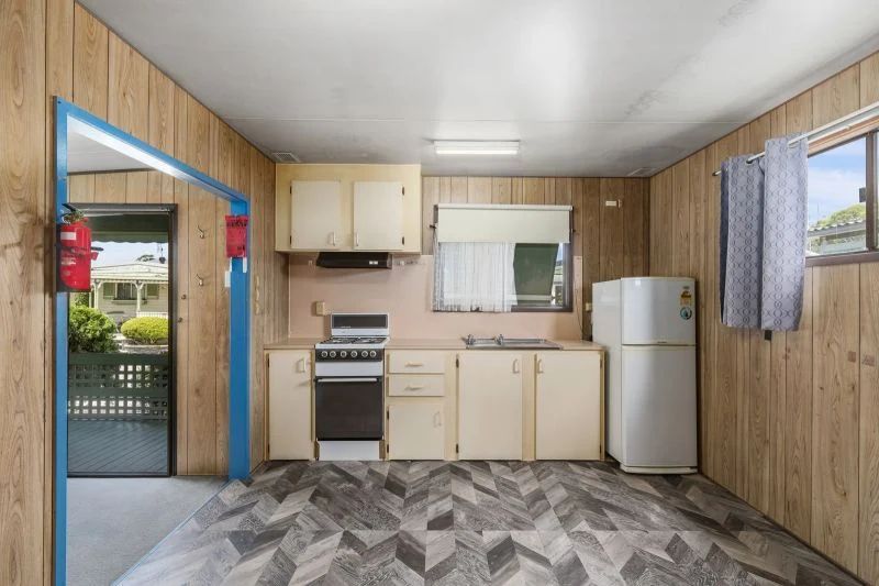 Relaxed Coastal Living in a Peaceful Community