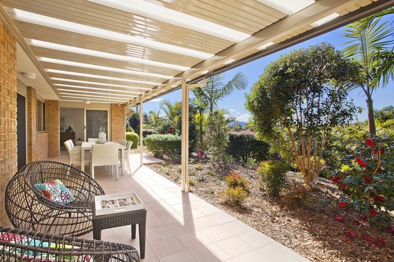Live your retirement dream in this modern and spacious villa.