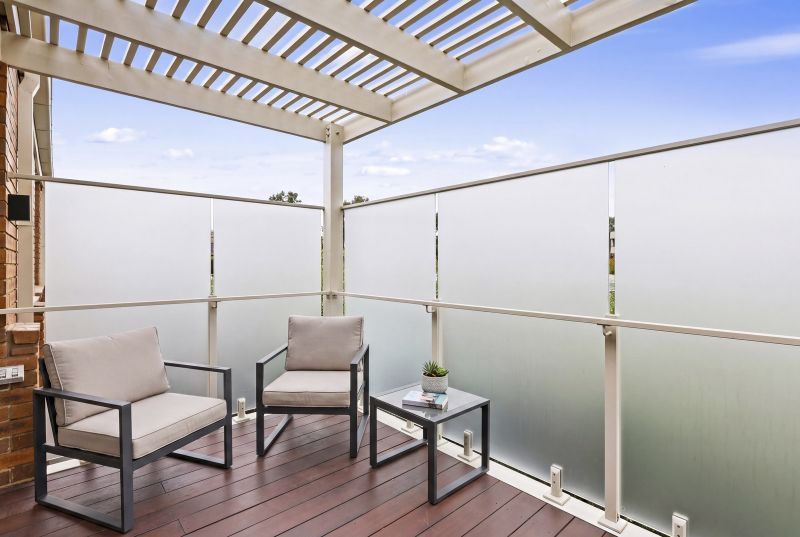 First-floor 2-bedroom apartment