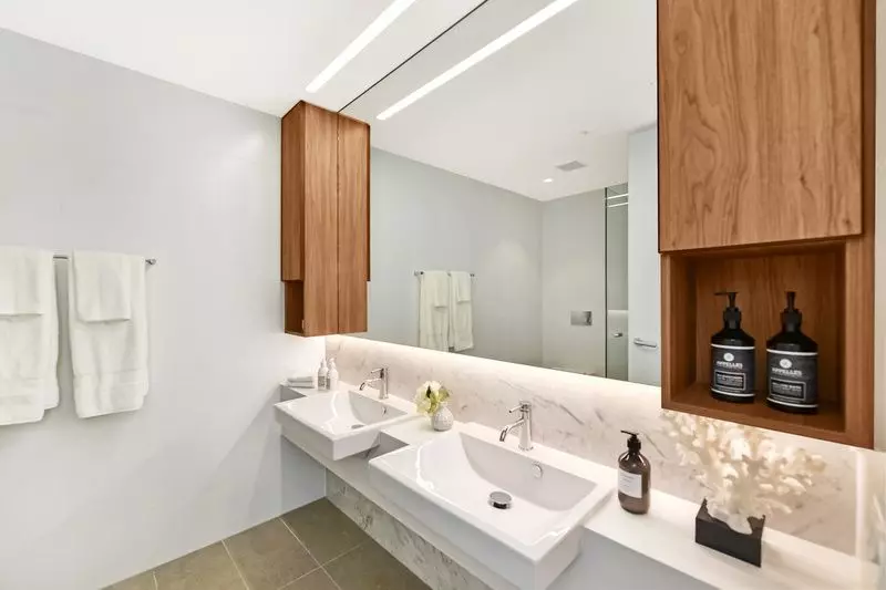 One bedroom apartment with gorgeous views