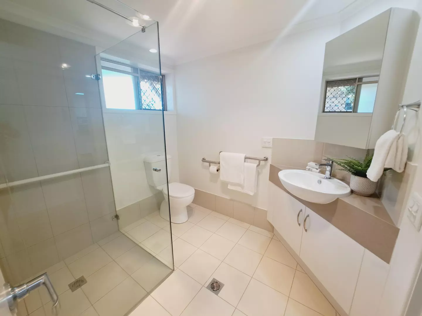 Larger Style 2 bedroom Unit