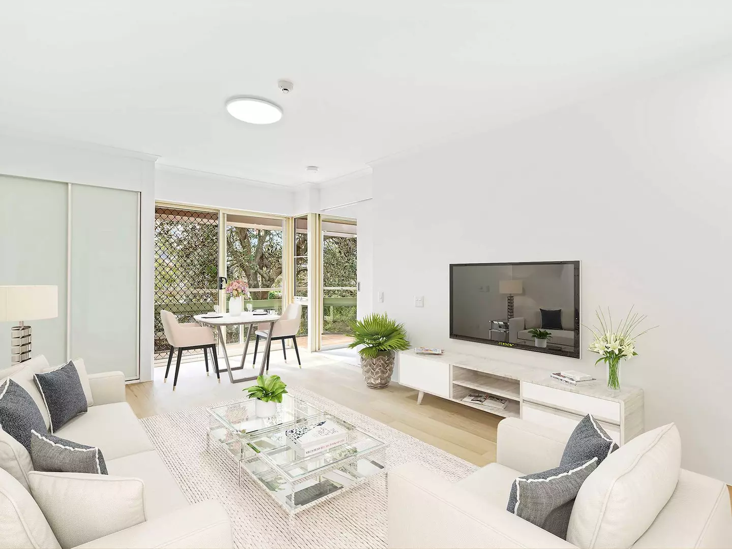 Renovated One Bedroom Unit, North Facing on Level One