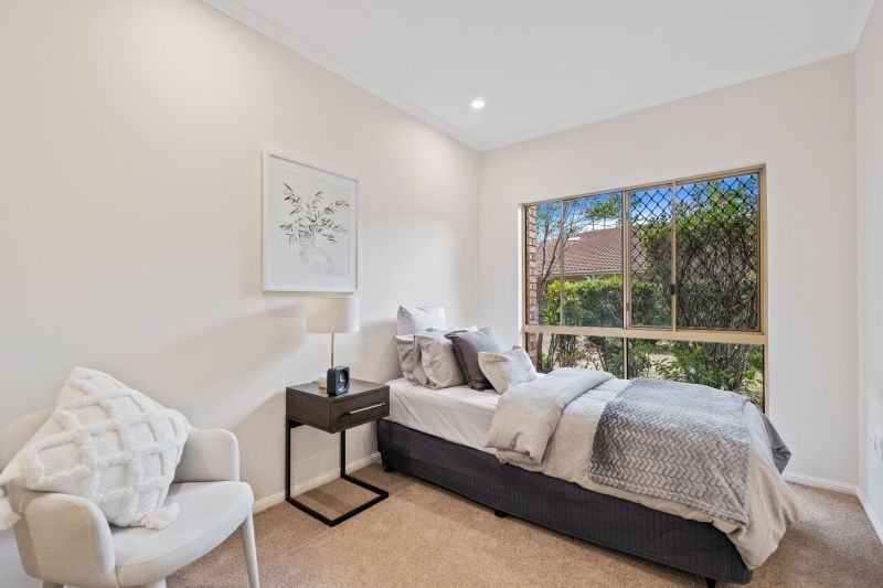 Light-filled, north-facing 1-bedroom apartment