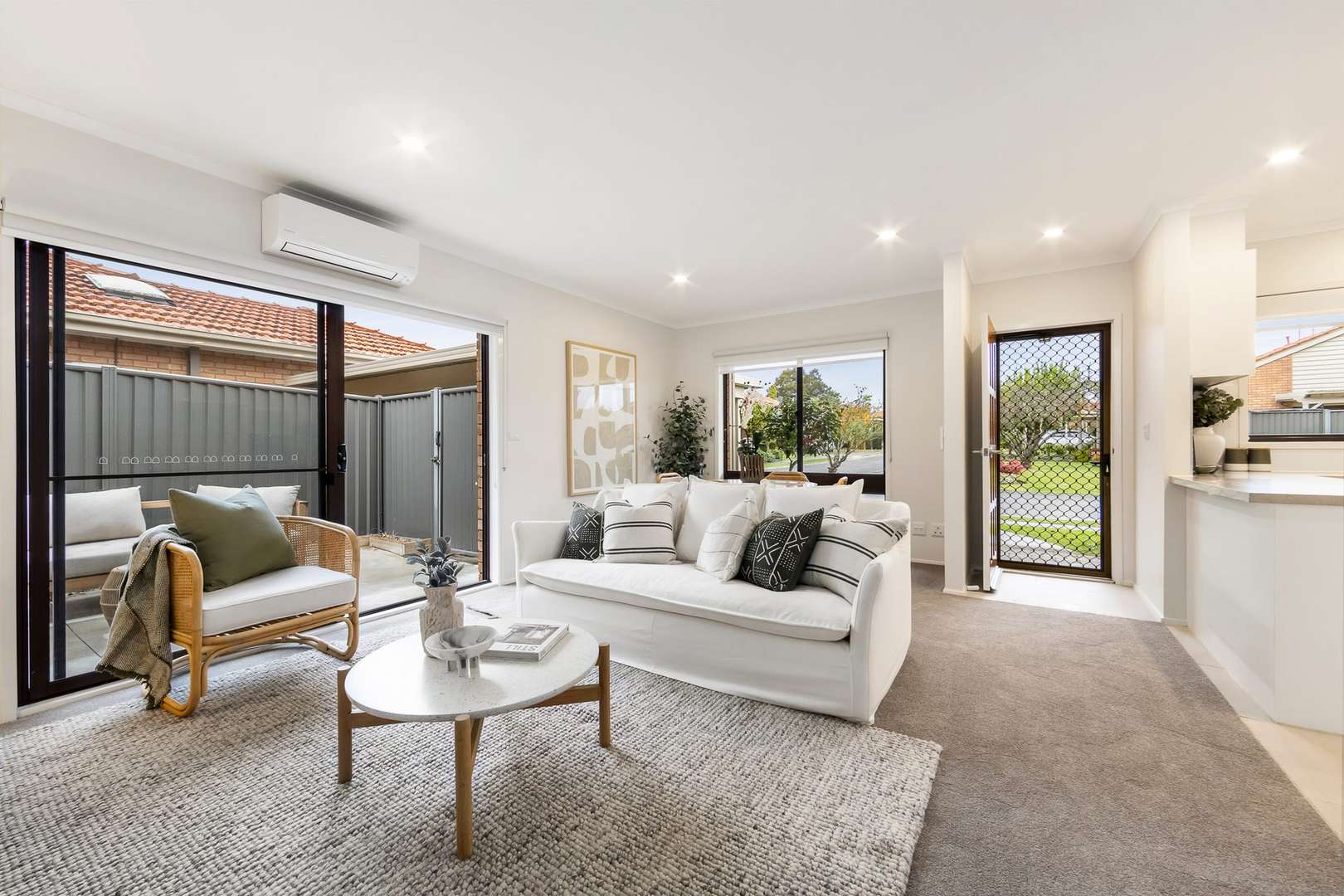 Comfortable & Move-In Ready - 2-bedroom Stylish Villa