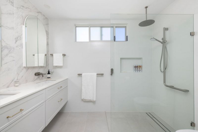 Enjoy Modern Elegance and Prime Corner Vantage