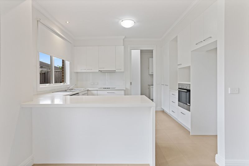 Airy, Light-Filled Villa with Private Courtyard