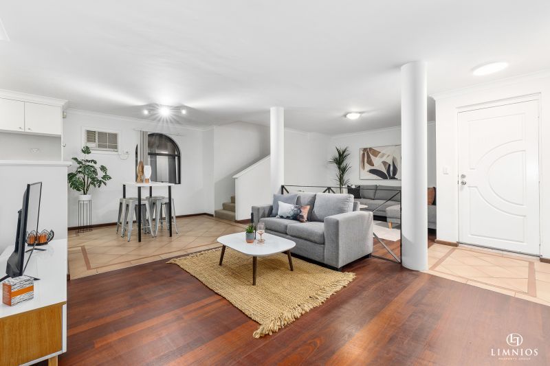 Versatile living