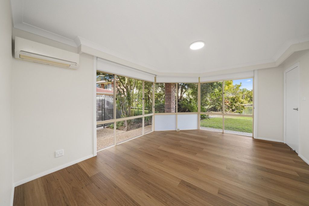 Refurbished Ground floor apartment 