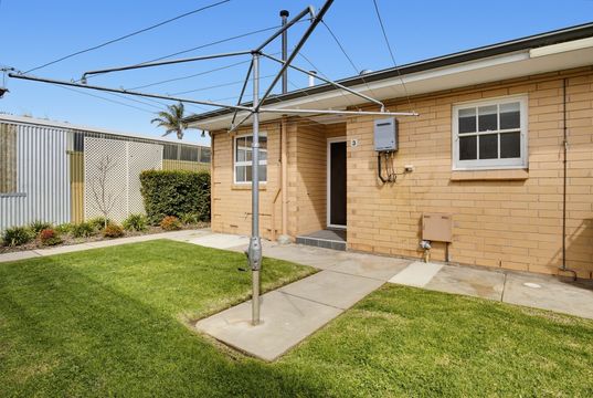 Over 55s living - Newly refurbished modern 2-bed home